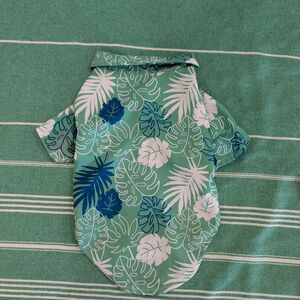 2/$10 🐾 New Size Large Tropical Leaf Print Dog Shirt - Cat Shirt 🐾